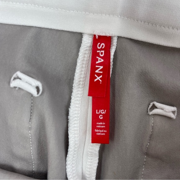 SPANX Flared‎ Pull-On Cropped Jeans Tummy Control Stretch Women’s Large White - Picture 7 of 12